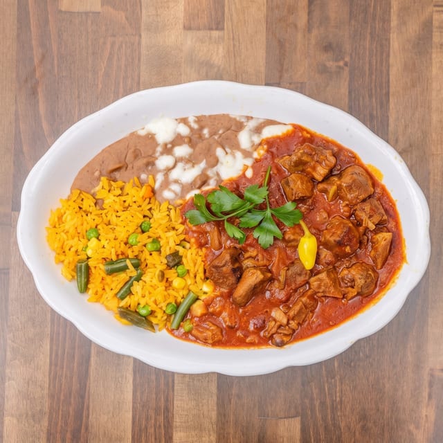 Carne con Chile Colorado.
